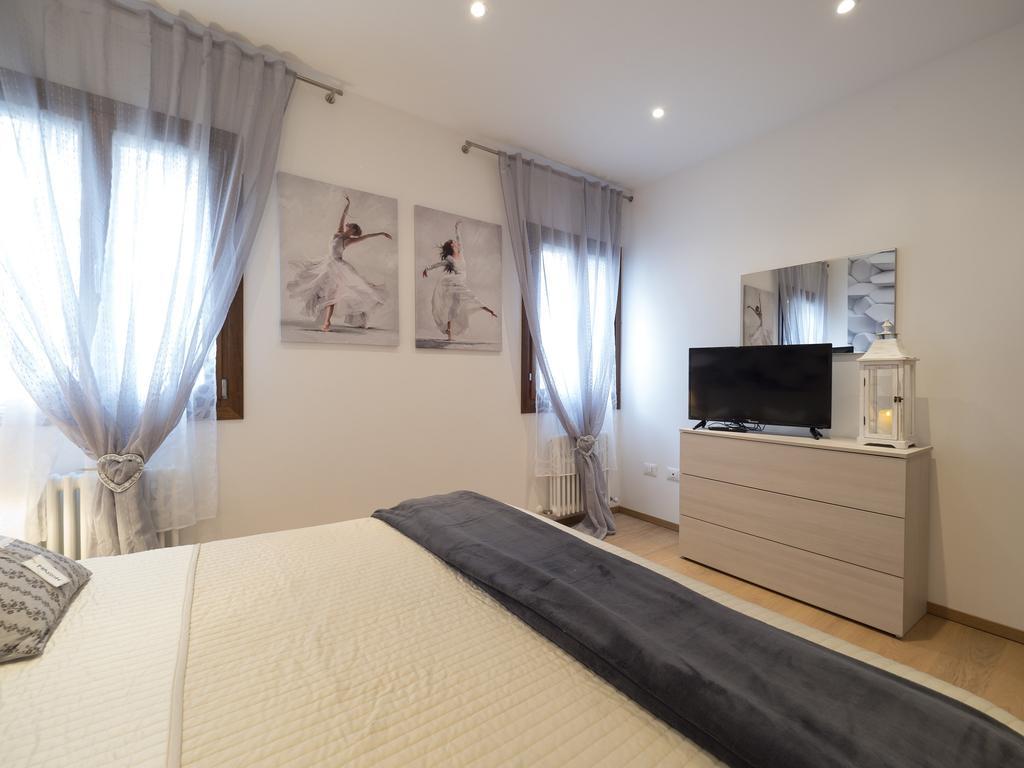 Maison Chanel Venedig Exteriör bild